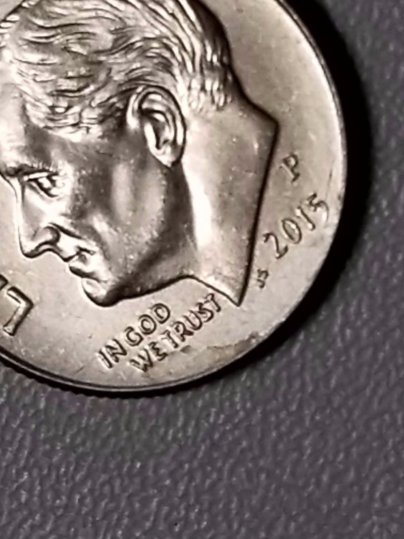 2015-P-Dime-Marks-At-Eye